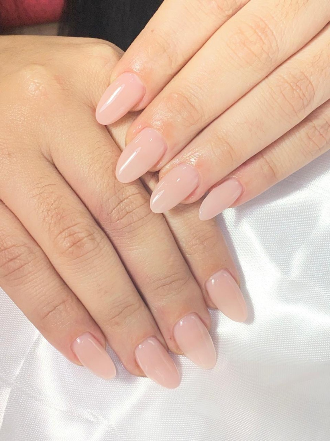 Unhas nude delicadas